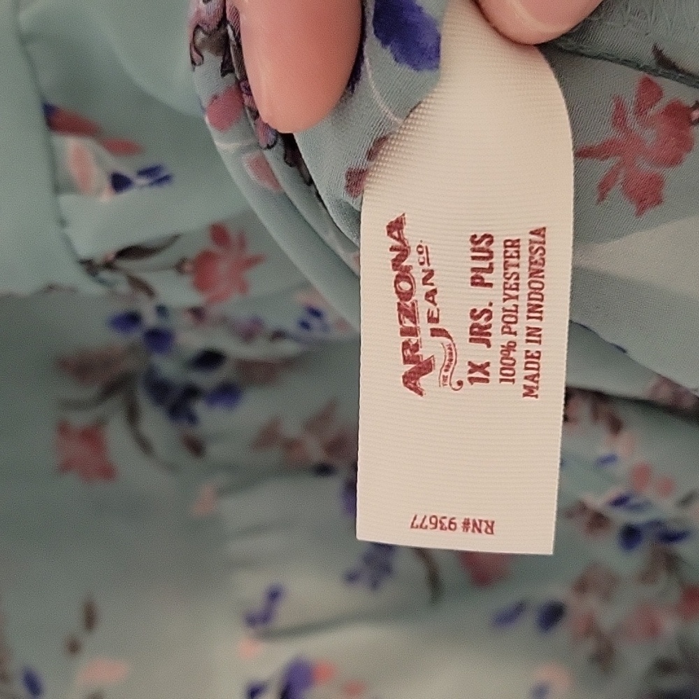 Arizona Jean Company Green Bell Sleeve Sheer Floral Blouse - Picture 7 of 8